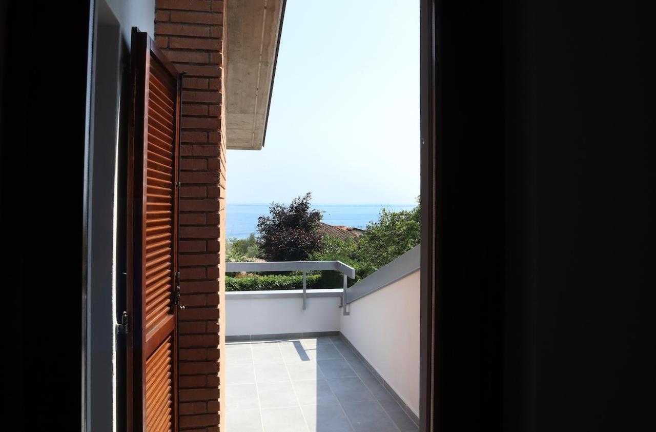 Moniga del Garda Villa Al Porto מראה חיצוני תמונה